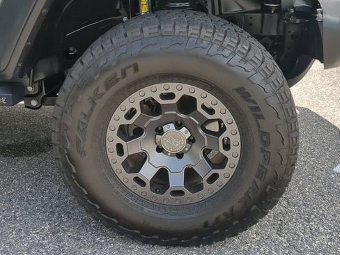 Used 2021 Jeep Wrangler Unlimited Rubicon AWD/4WD image 10