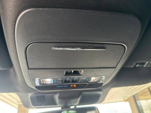 Used 2024 Ford F150 Platinum w/ Equipment Group 702A High AWD/4WD image 18