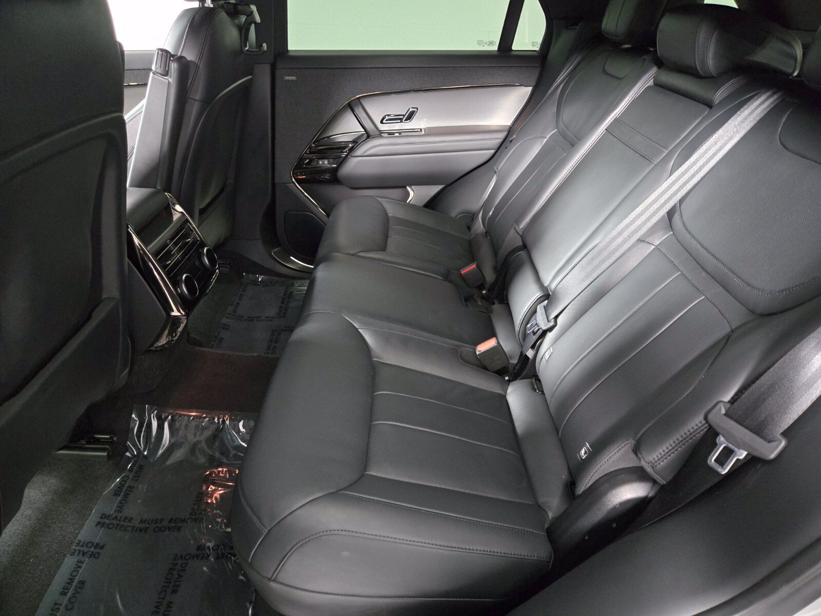 Used 2025 Land Rover Range Rover Sport Dynamic SE AWD/4WD image 5