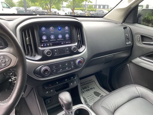 Used 2022 Chevrolet Colorado LT w/ Luxury Package RWD image 23