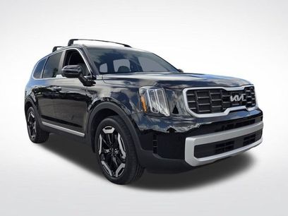 Used 2025 Kia Telluride S