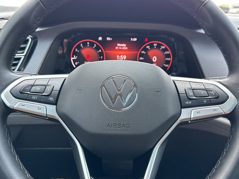 New 2025 Volkswagen Atlas Peak Edition SE image 22
