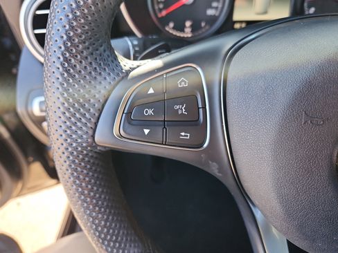 Used 2019 Mercedes-Benz GLC 300 image 29