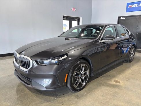 Used 2026 BMW 530i xDrive AWD/4WD image 1
