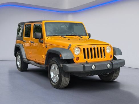 Used 2012 Jeep Wrangler Unlimited Sport AWD/4WD image 5