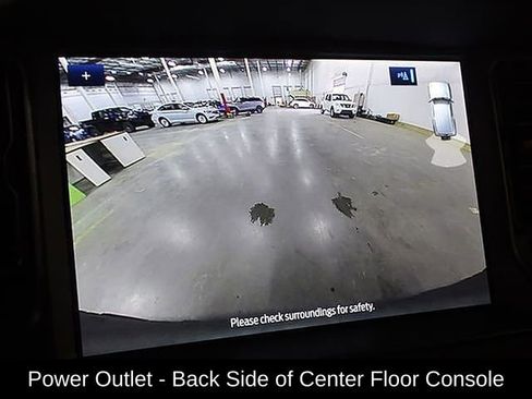 Used 2024 Ford Bronco Badlands image 8