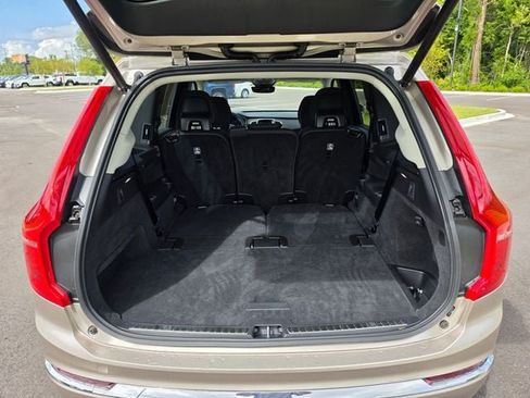 Used 2024 Volvo XC90 B5 Plus AWD/4WD image 13