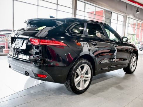 Used 2019 Jaguar F-PACE R-Sport image 5
