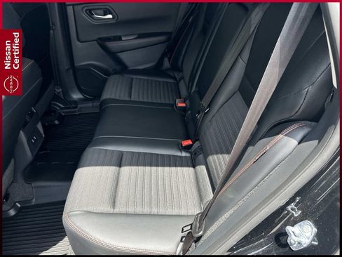 Certified 2025 Nissan Rogue SV AWD/4WD image 22