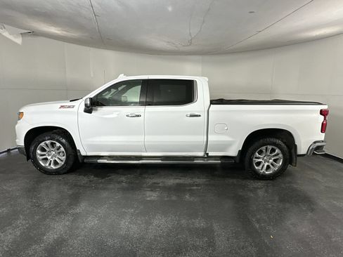 Used 2024 Chevrolet Silverado 1500 LTZ AWD/4WD image 5