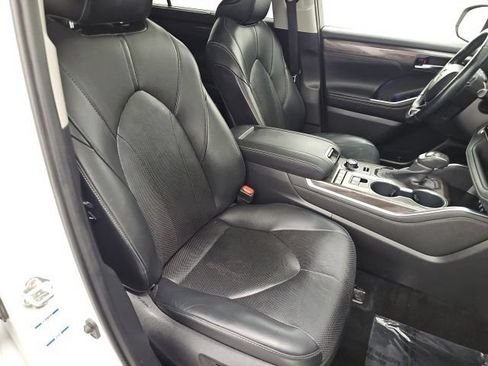 Used 2020 Toyota Highlander Limited AWD/4WD image 41