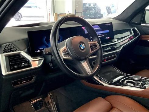 Used 2024 BMW X7 xDrive40i w/ M Sport Package AWD/4WD image 7