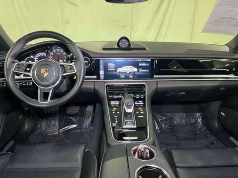 Certified 2020 Porsche Panamera image 27