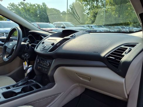 Used 2018 Ford Escape SE AWD/4WD image 37
