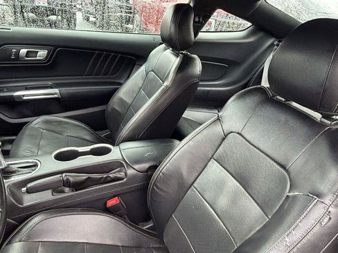 Used 2020 Ford Mustang Premium RWD image 17