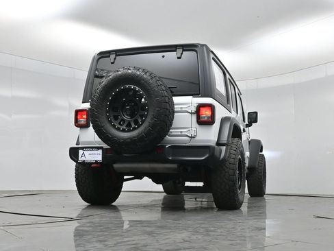 Used 2021 Jeep Wrangler Unlimited Rubicon AWD/4WD image 48