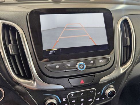 Used 2020 Chevrolet Equinox Premier image 17