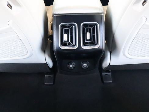 Used 2021 Kia Sorento S FWD image 34