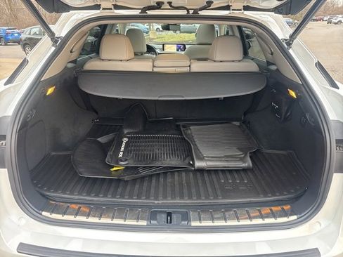 Used 2017 Lexus RX 450h AWD image 37