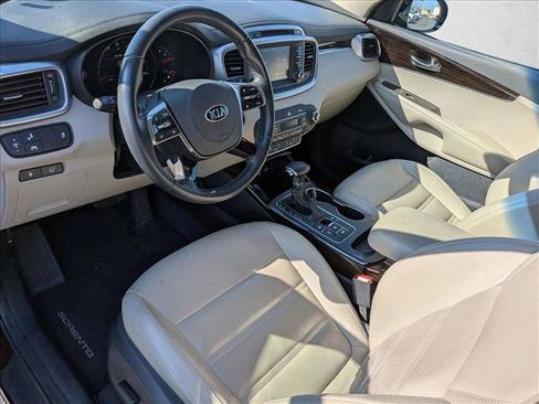 Used 2019 Kia Sorento EX image 9