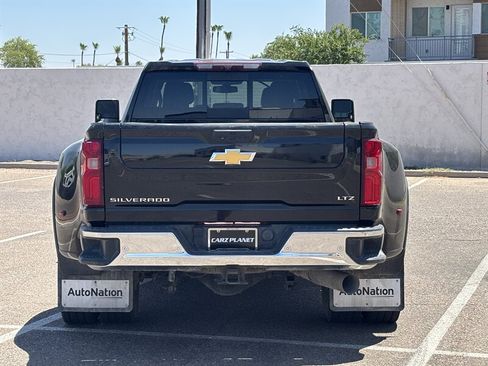 Used 2022 Chevrolet Silverado 3500 LTZ w/ LTZ Texas Edition AWD/4WD image 5