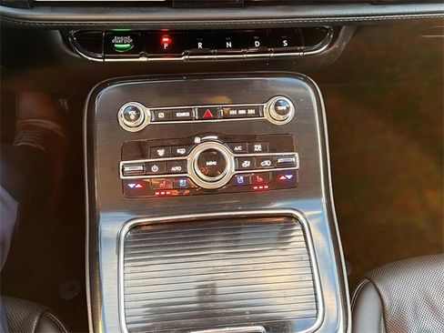 Certified 2022 Lincoln Nautilus Reserve w/ Equipment Group 201A image 15