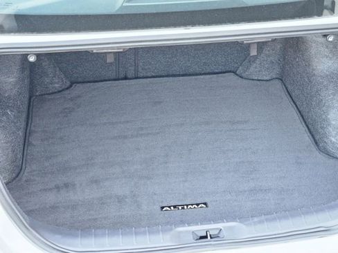 Certified 2025 Nissan Altima 2.5 SV FWD image 31