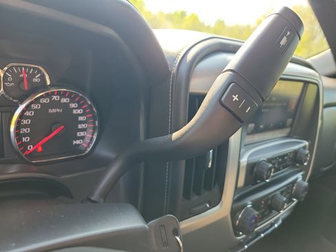 Used 2015 GMC Sierra 1500 SLE w/ SLE Value Package AWD/4WD image 24