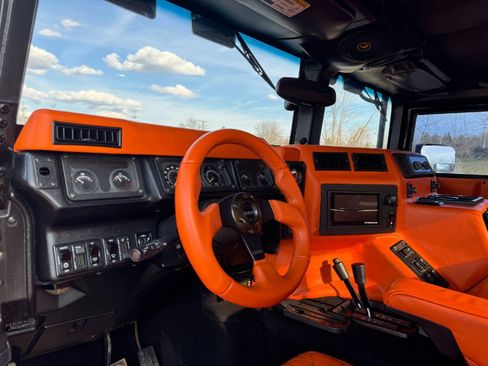 Used 2002 HUMMER H1 4-Door Open Top image 14
