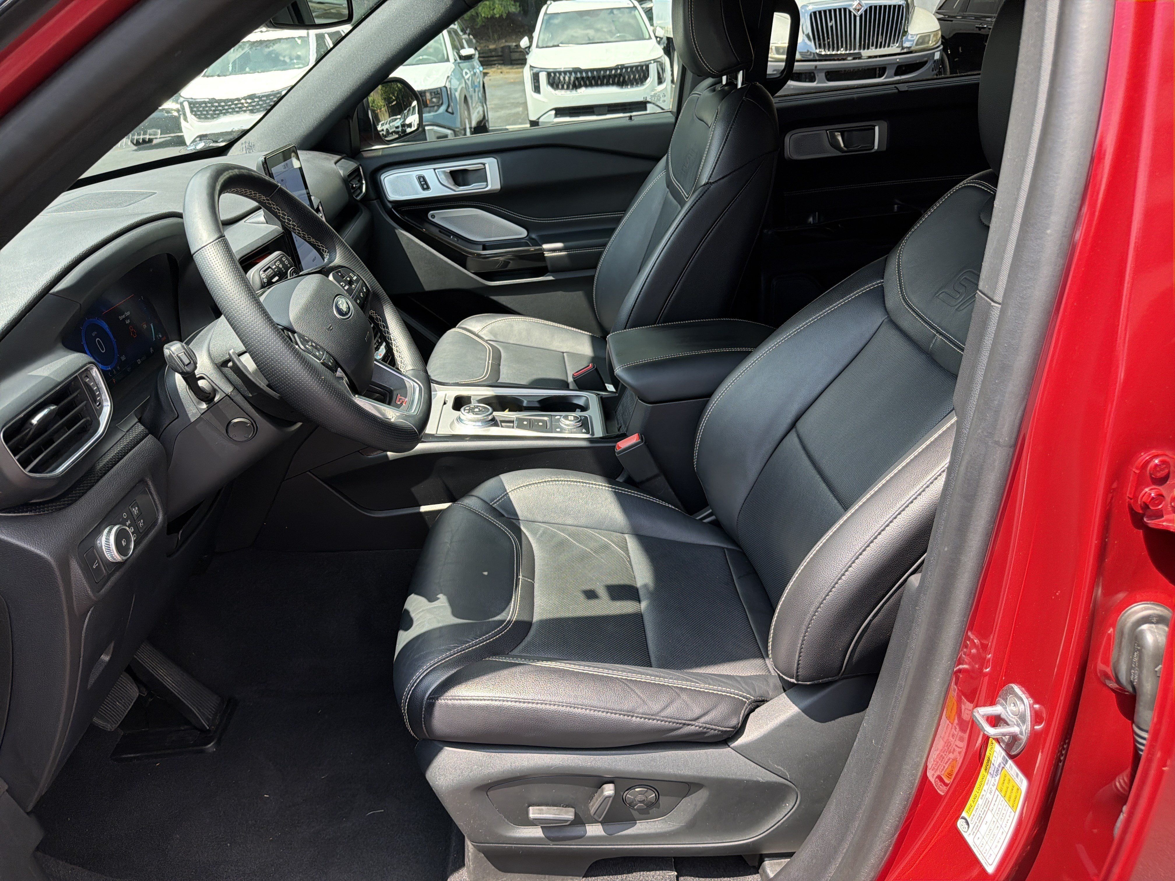Used 2021 Ford Explorer ST w/ Equipment Group 401A AWD/4WD image 9
