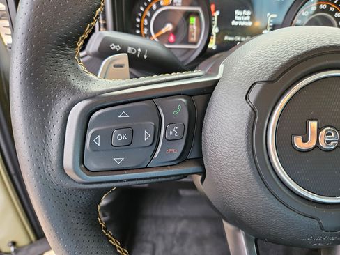 Used 2025 Jeep Wrangler Unlimited Rubicon 392 image 17