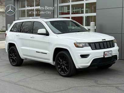 Used 2019 Jeep Grand Cherokee Altitude