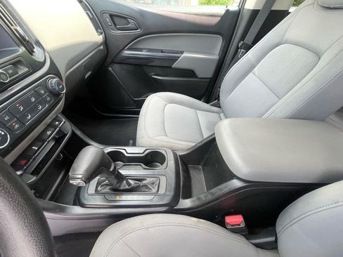 Used 2018 Chevrolet Colorado W/T w/ WT Convenience Package AWD/4WD image 14