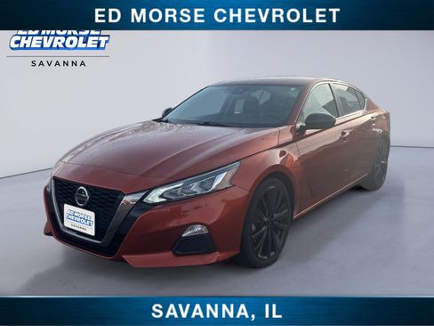Used 2022 Nissan Altima 2.5 SR image 1