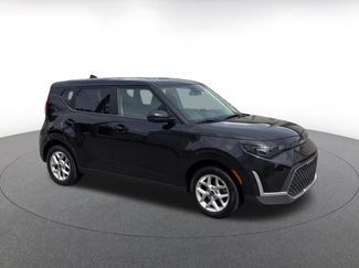 Used 2025 Kia Soul LX w/ LX Technology Package FWD video 2