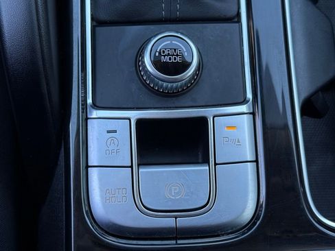 Used 2025 Kia Telluride S image 27