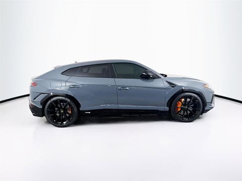 Used 2023 Lamborghini Urus S AWD/4WD image 32