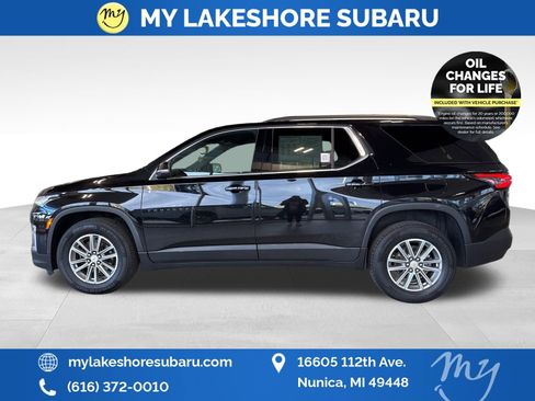 Used 2023 Chevrolet Traverse LT image 4