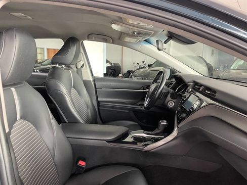 Used 2020 Toyota Camry SE image 26