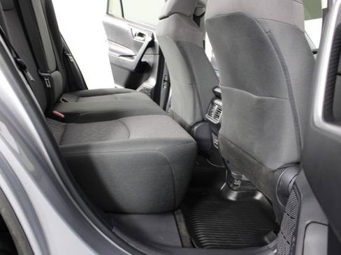 Used 2023 Toyota RAV4 XLE AWD/4WD image 18