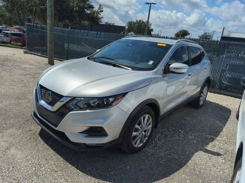 Certified 2021 Nissan Rogue Sport SV AWD/4WD image 3