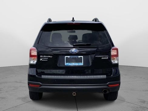 Used 2017 Subaru Forester 2.5i Limited AWD/4WD image 4