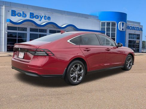 Used 2023 Honda Accord EX image 5