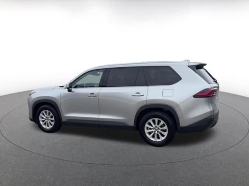 Used 2025 Toyota Grand Highlander FWD image 10