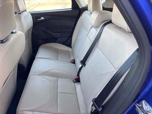 Used 2015 Ford Focus Titanium FWD image 35