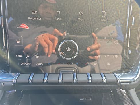 New 2026 GMC Yukon XL Elevation image 23