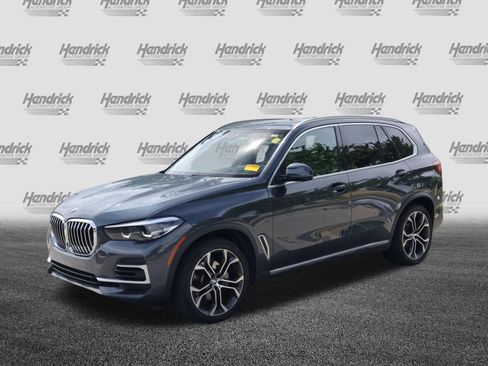 Used 2022 BMW X5 sDrive40i w/ Premium Package RWD image 5