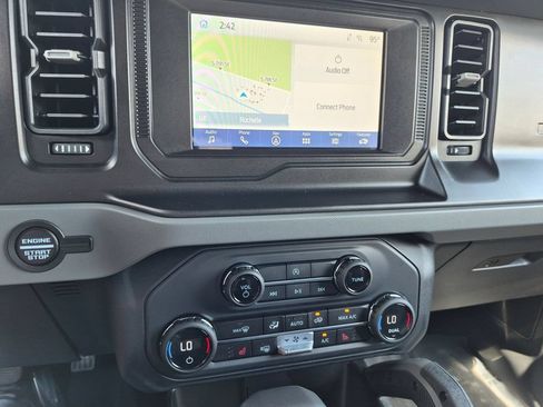 Used 2023 Ford Bronco Big Bend w/ Sasquatch Package AWD/4WD image 16