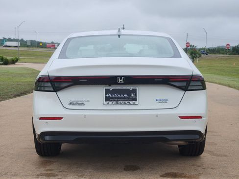 New 2026 Honda Accord Touring image 8