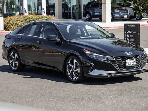 Used 2021 Hyundai Elantra Limited FWD image 6